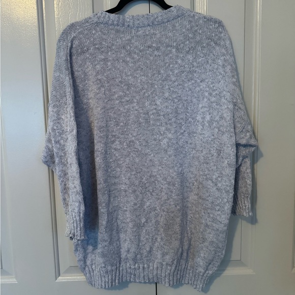 Bloomingdale's Light Gray V-Neck Sweater - Picture 2 of 4